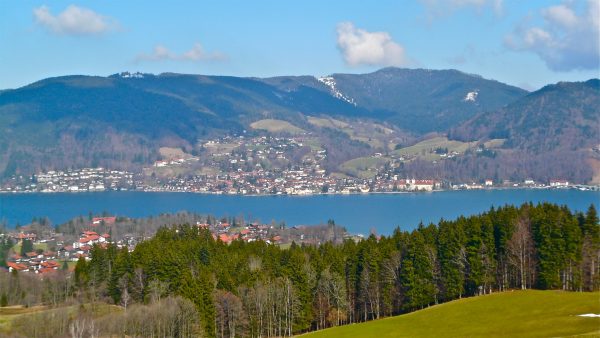 Even in tranquil Tegernsee, low interest rates are causing trouble Image: sanfamedia.com/Flickr