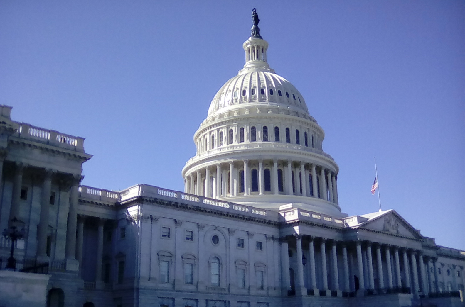 US credit unions deliver shutdown relief as federal workers miss pay